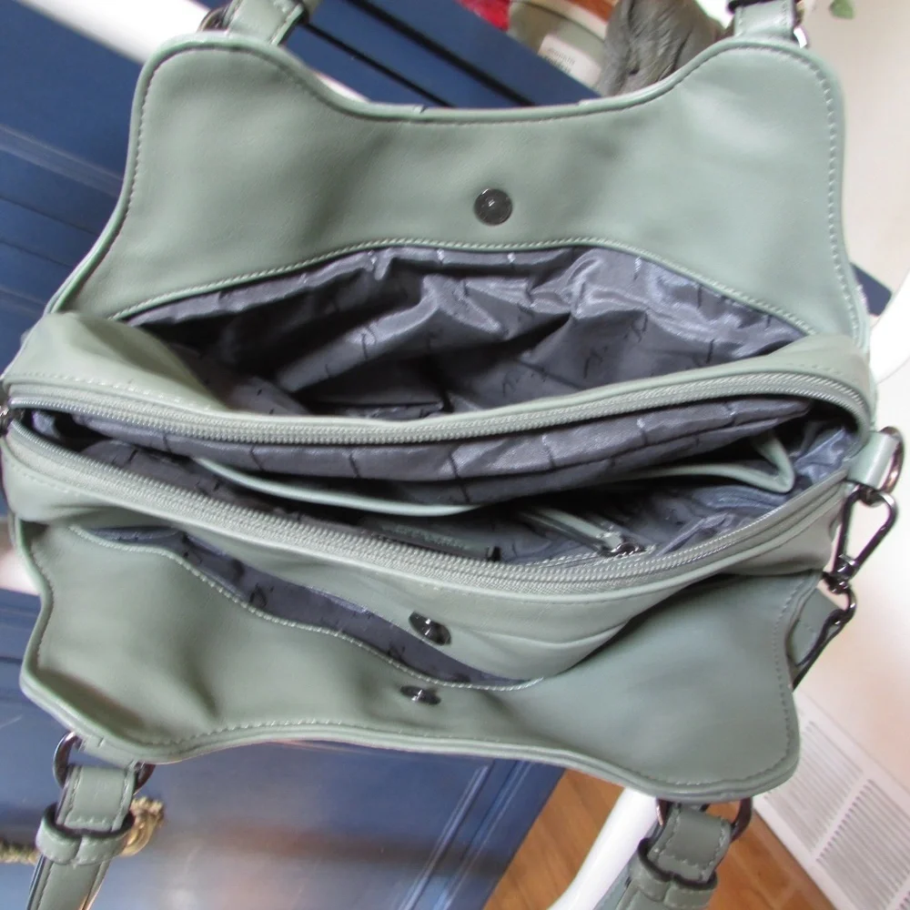 Simply Vera Vera Wang Buena Satchel in a green & black Ombré tie dye pattern